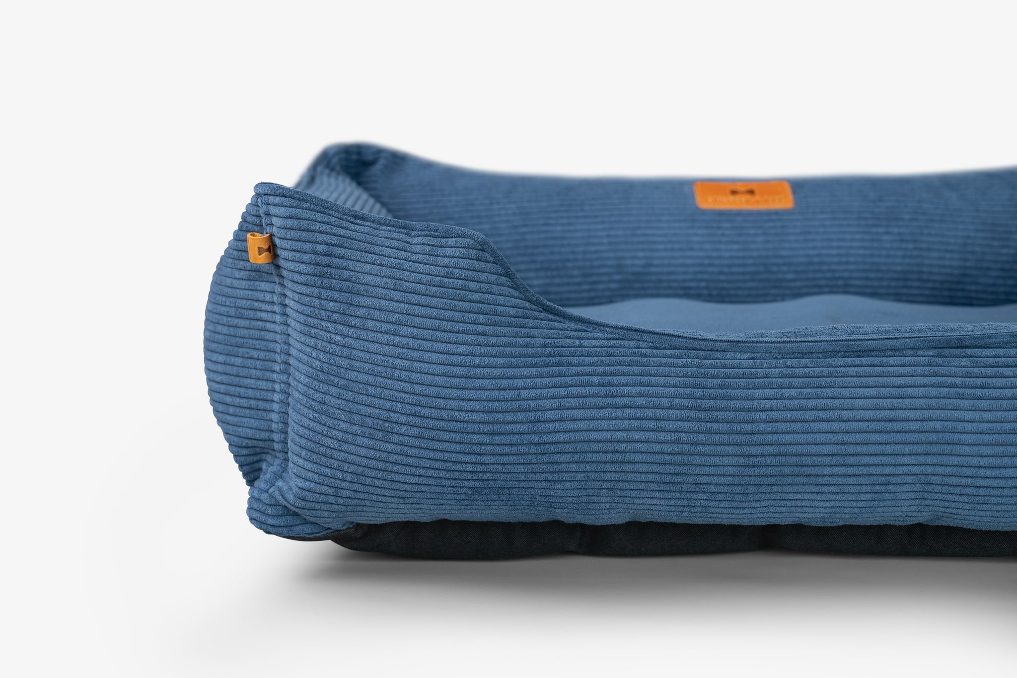 Chester & Lee | Fancy Corduroy Sleeper Dog Bed Blue